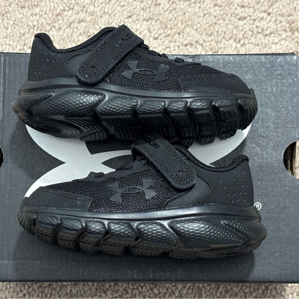 Under Armour Kids Black Shoes